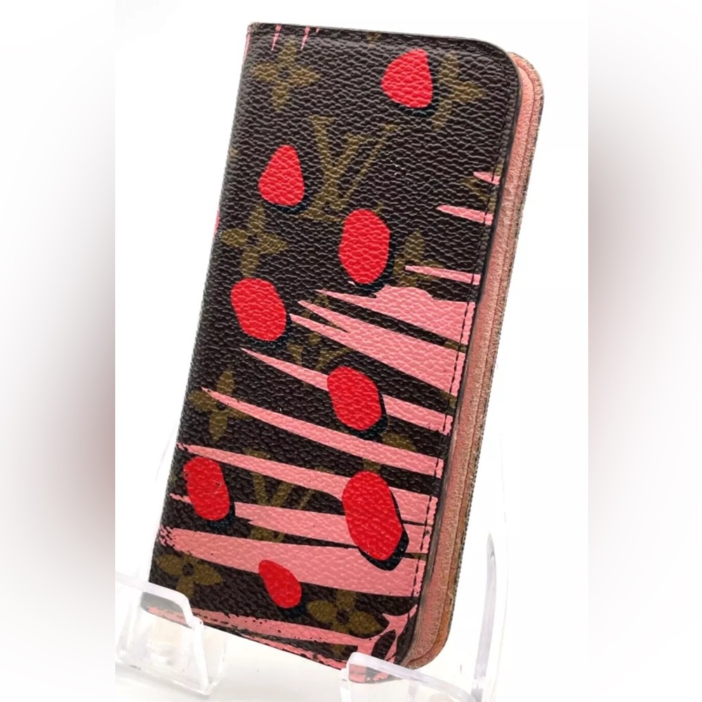 Authentic Louis Vuitton Monogram Jungle iPhone 6/6S Folio Flip Case Holder 🩷